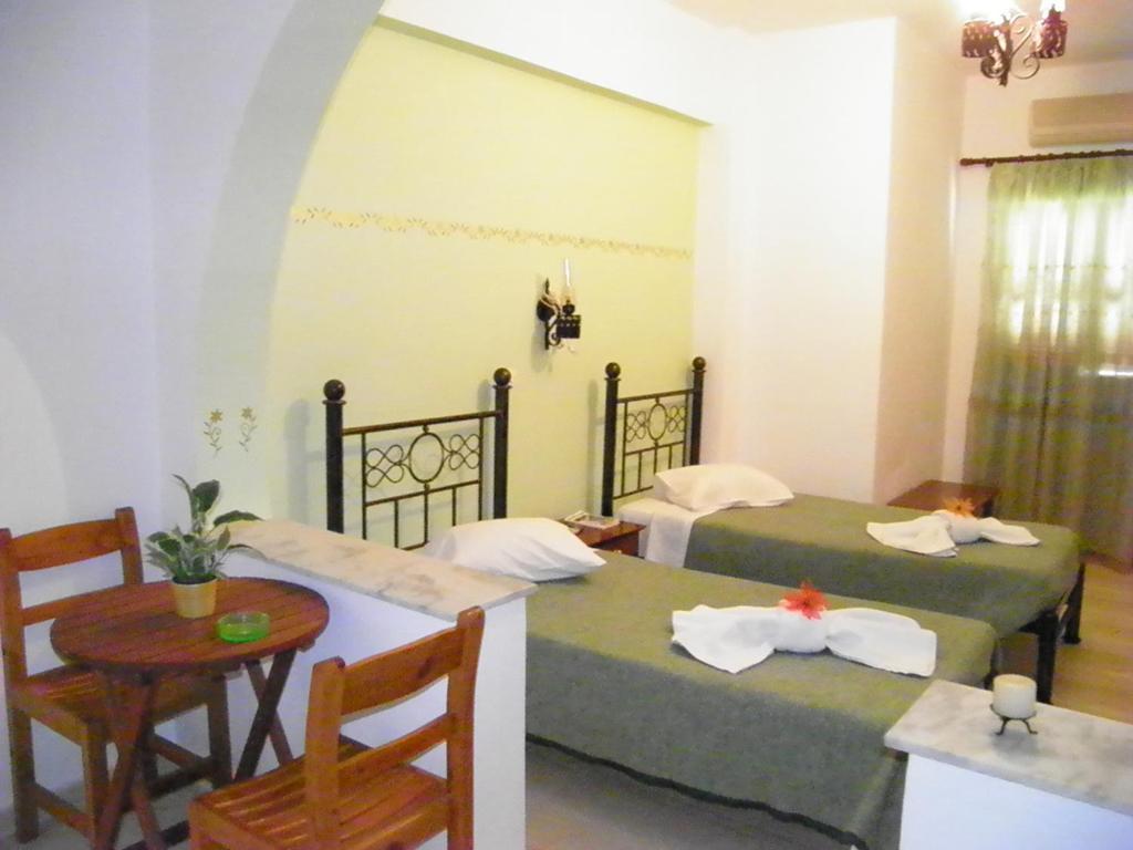 Mirsini Pansion Hotel Karterádos Quarto foto