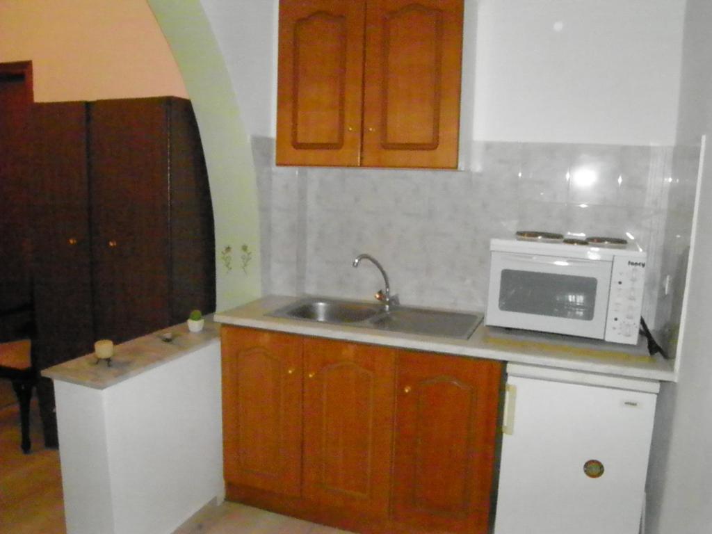 Mirsini Pansion Hotel Karterádos Quarto foto