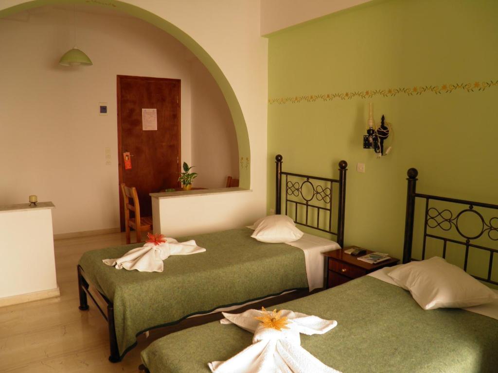 Mirsini Pansion Hotel Karterádos Quarto foto